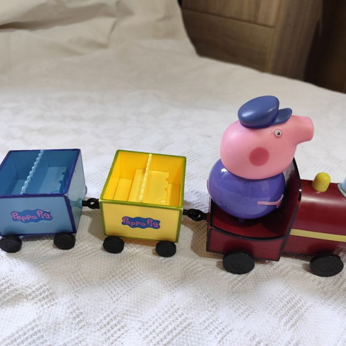 Pig Grandpa Pig's Train toy like new