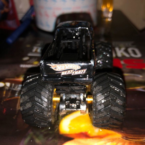 Monster truck like new