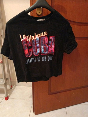 Stradivarius women's black top like new, size S