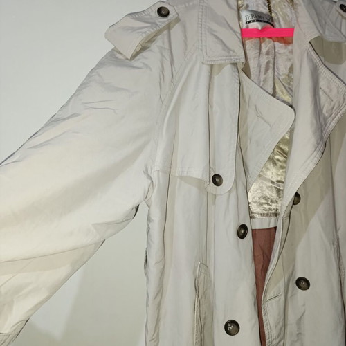 Jeremy Boy women's medium trench coat like new, beige without belt