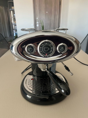 Illy Iperespresso μηχανή εσπρέσο μεταχειρισμένη με κάψουλες