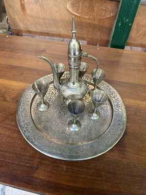Vintage serving set