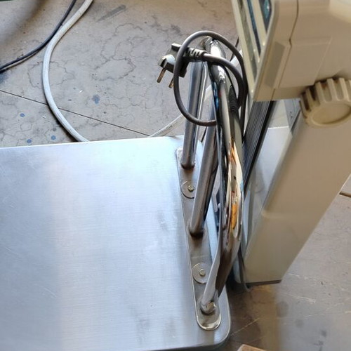 Electronic scale up to 150 kg