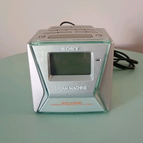 Sony Dream Machine radio used, wired