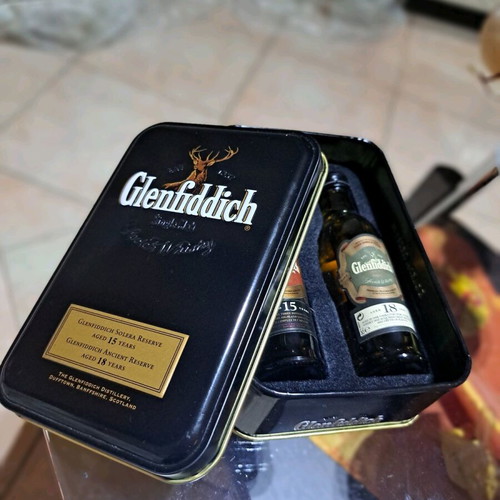 Glenfiddich 2 collectible miniatures 15 and 18 years in metal box new