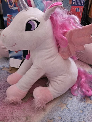 Unicorn plush like new