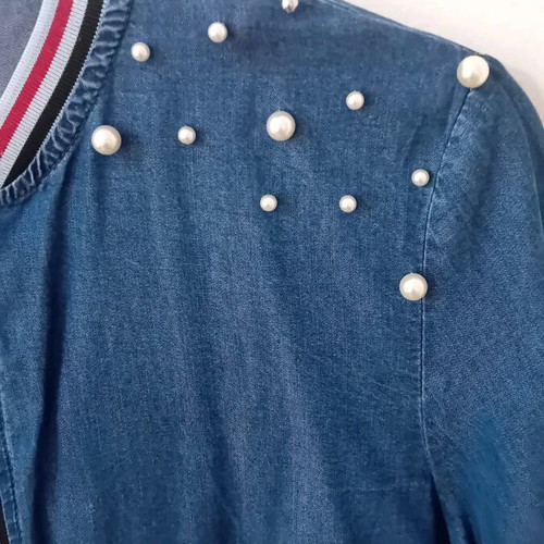 Denim jacket used with pearls, thin