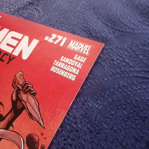 X-men Legacy #271 like new with Rafa Sandoval signature
