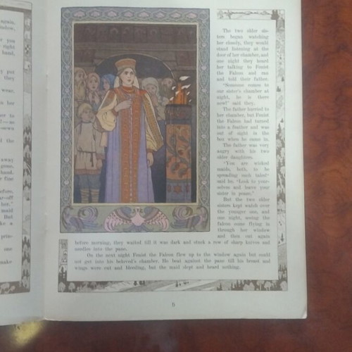 Fenust The Fakcon book used, English