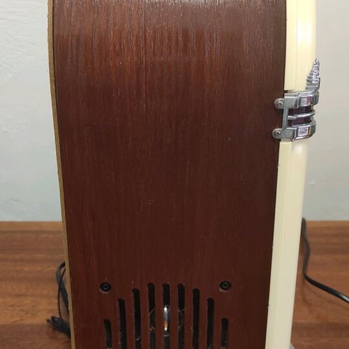 Jukebox Elta 2751 PL σαν καινούργιο με ραδιόφωνο, CD, MP3 και φωτισμό