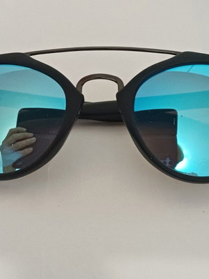 Relax World Italian Sunglasses like new, unisex, black frame, mirrored lenses