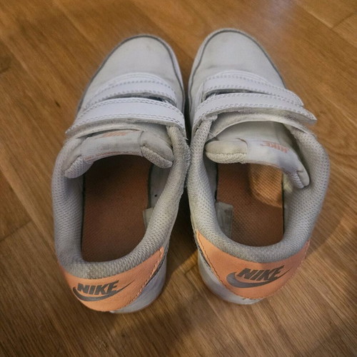 Nike kids' athletic shoes used size 28.5 for girls
