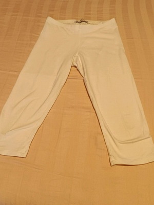 Kapry white leggings for 10-11 years in excellent condition