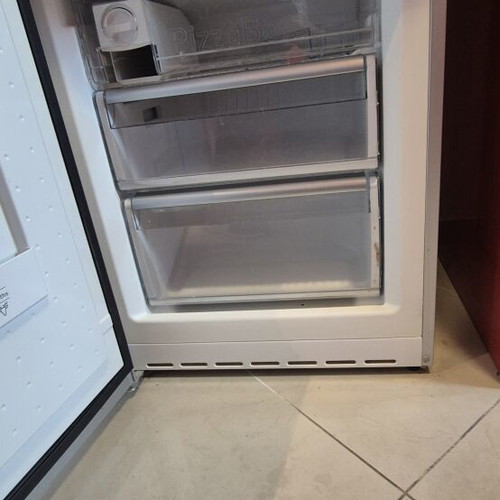 Bosch refrigerator like new, used 1.5 years in office