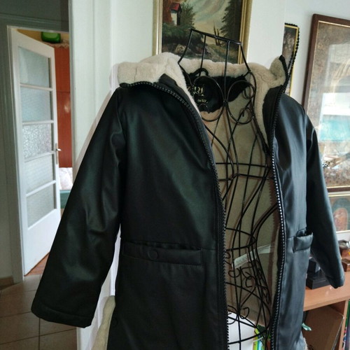 Zara kids jacket like new, black leatherette with synthetic fur
