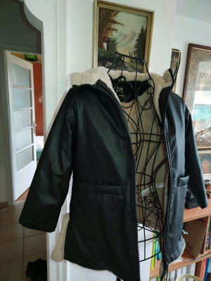 Zara kids jacket like new, black leatherette with synthetic fur