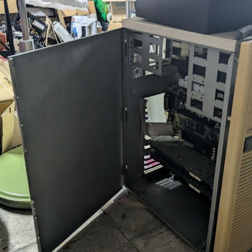 Microway AT full tower used without dual slot2 Xeon motherboard