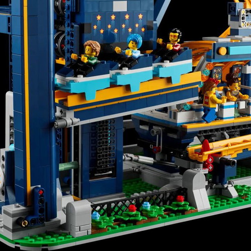 LEGO Icons Loop Coaster 10303