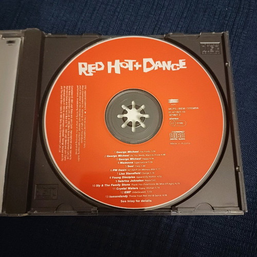 Red Hot + Dance CD album compilation like new, pop