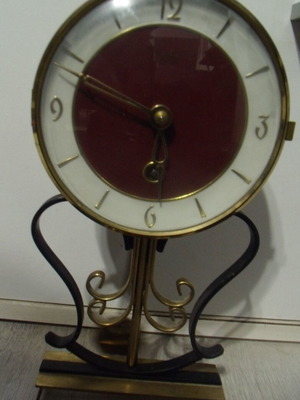 Orfac old mechanical table clock used with key