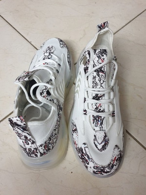 Men's sneakers size 42 with shock-absorbing sole, new