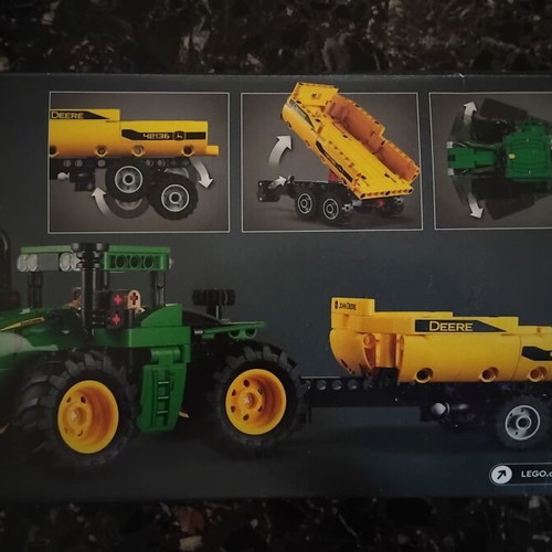LEGO Technic John Deere 9620R 4WD Tractor set 42136