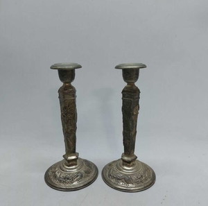 Σετ 2 vintage κηροπήγια με ανάγλυφα σχέδια made in Japan 20x9,5cm