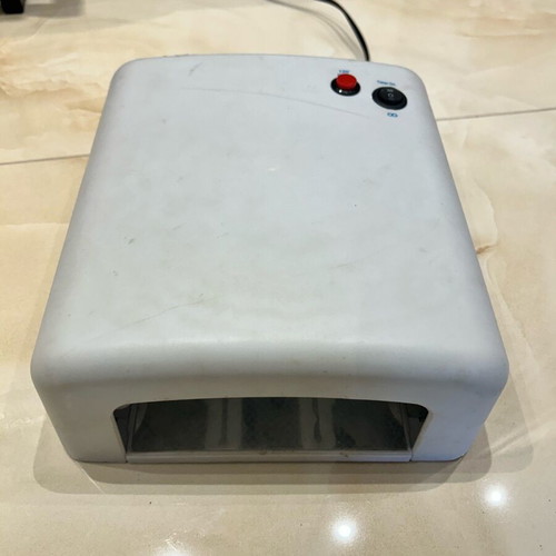 UV lamp used with timer
