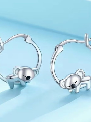 Koala earrings new with cute design