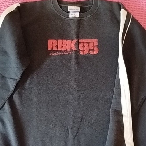 Reebok sweatshirt size small like new, beige