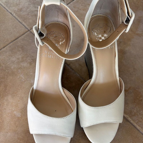 Vince Camuto beige women's sandals size EU 38 like new, leather