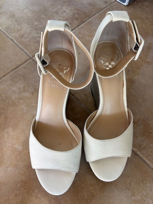 Vince Camuto beige women's sandals size EU 38 like new, leather