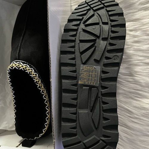 Women's black slippers new, closed design, comfortable