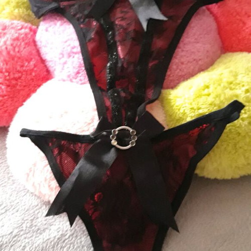 Sensual bodysuit like new, black and red lace with bows