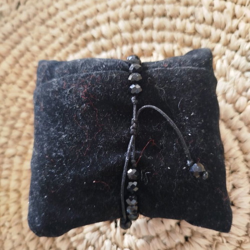 Bracelet like new, black and red