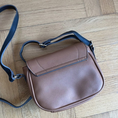 Accessorize crossbody bag used, black and beige