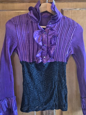 Vintage purple shirt like new, extra small