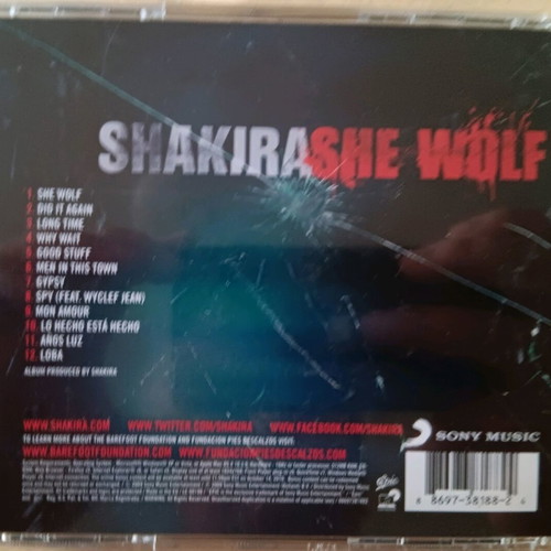 Shakira She Wolf CD like new, Latin