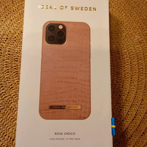 iPhone 12 case new, rose color