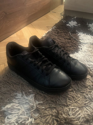Adidas women's shoes size 39.5, black sports style