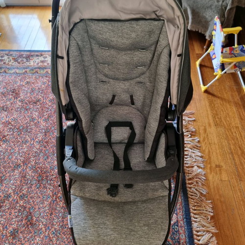 Hauck 3-in-1 stroller system like new, gray-black