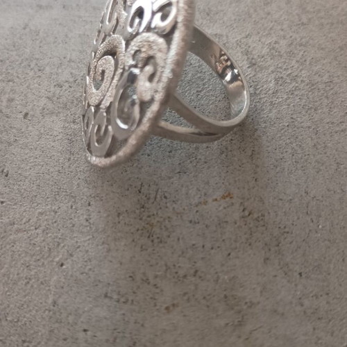Pendant and ring made of 925 silver used