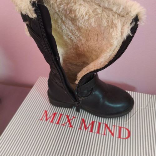 Mix Mind No26 boot black with inner lining like new