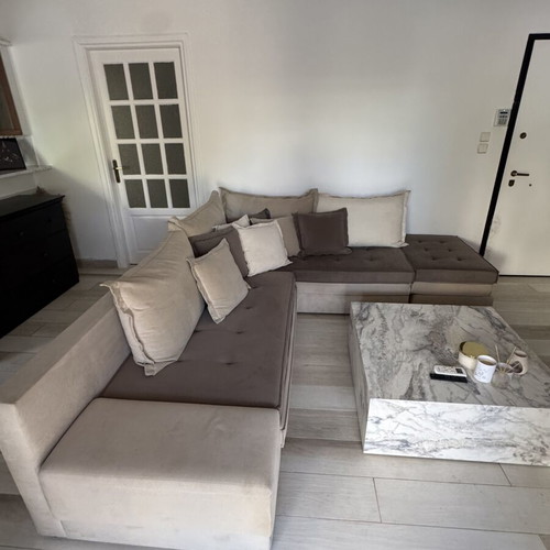 Corner sofa with extra stool like new