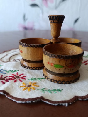 Household salt cellar