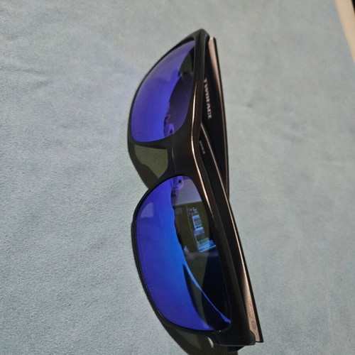 Oakley Two Face sunglasses with blue polarised lens like new