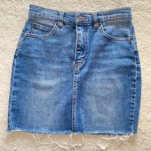 Skirts 3 short like new, Zara and Pull and Bear