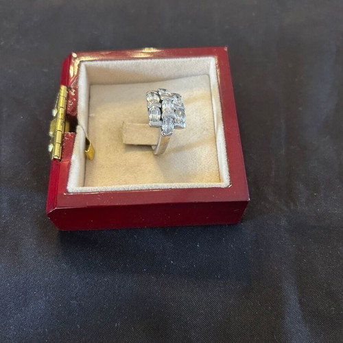 Vintage silver ring like new