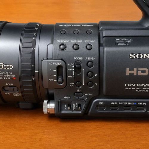 Sony HDR-FX1E HDV 1080i MiniDV 3CCD camcorder used with Carl Zeiss lens