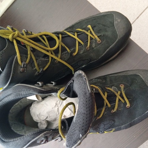 Zamberlan Rando GTX hiking boots, black and yellow, size 44